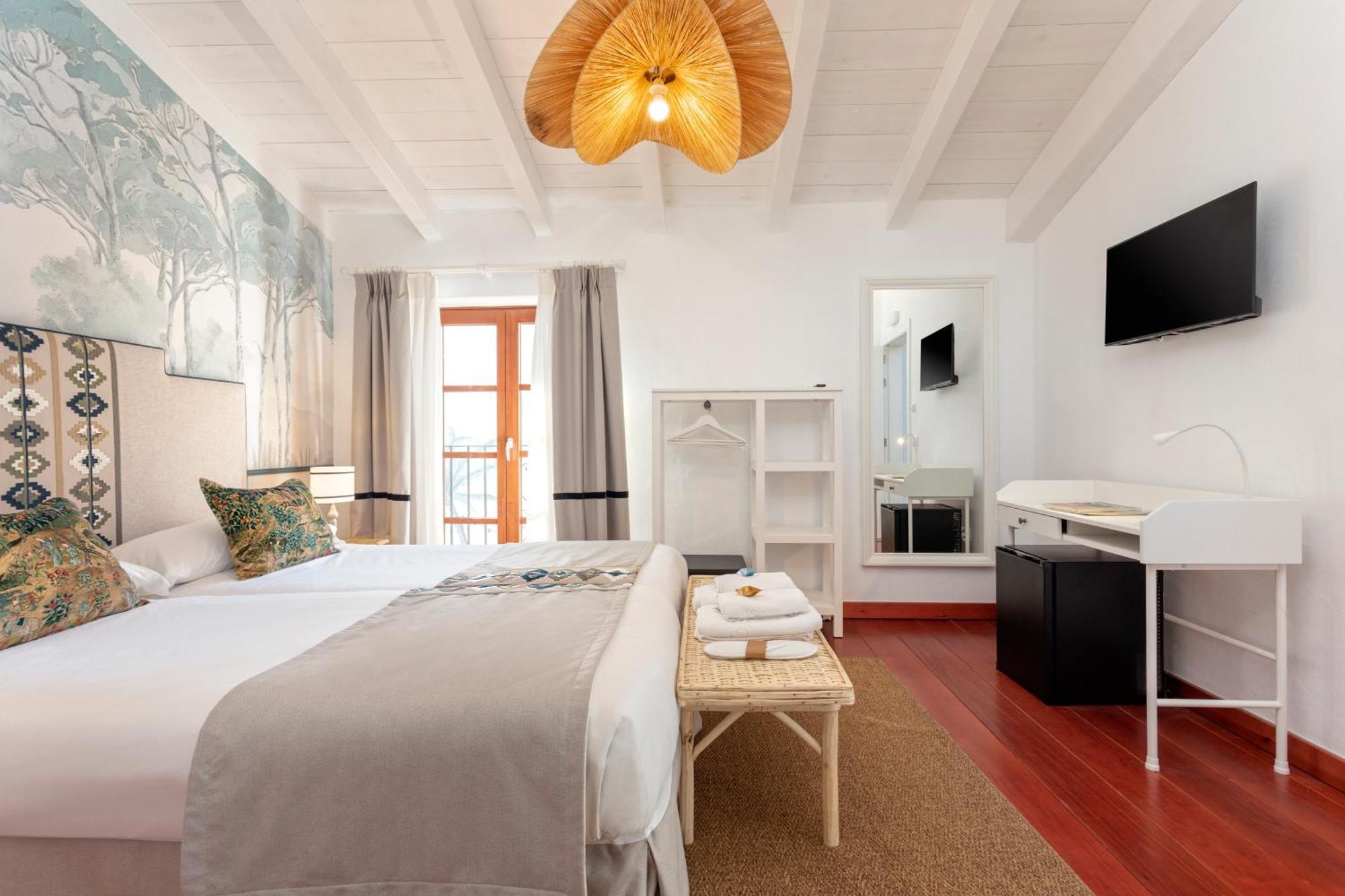 The Old House Marbella Hotel Екстериор снимка